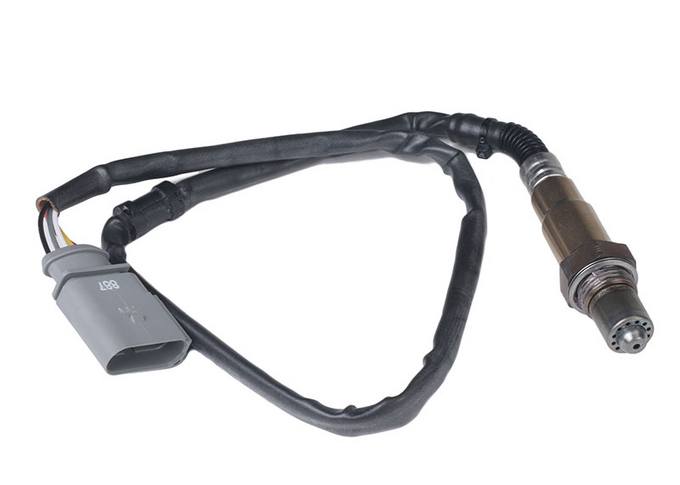 Audi Oxygen Sensor - Turbo 8V0906262D